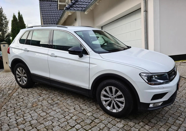 Volkswagen Tiguan cena 107999 przebieg: 55000, rok produkcji 2019 z Złoty Stok małe 704